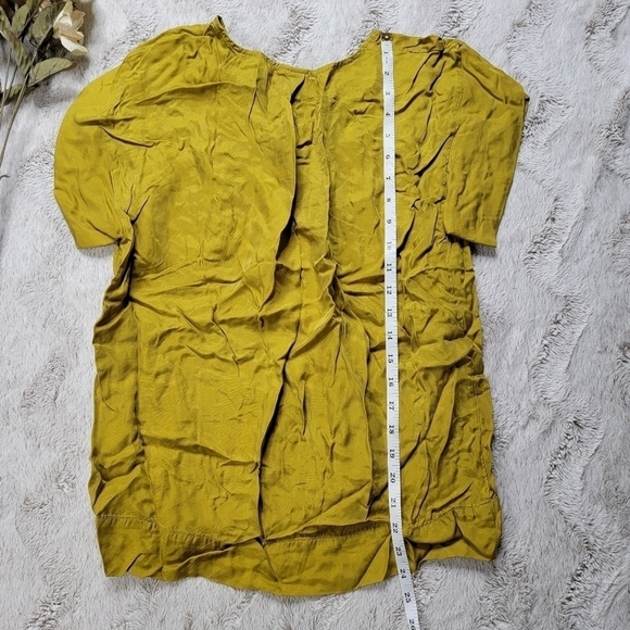 Elk Australia Mustard Yellow Short Sleeve Slight V Neck Blouse Size S - Picture 7 of 10